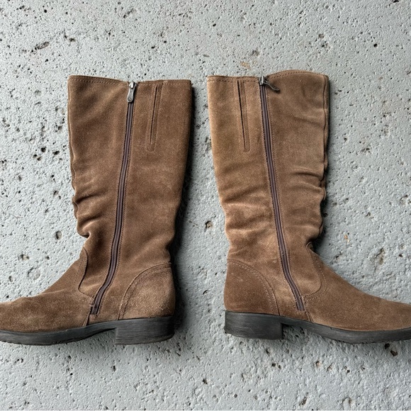 ARTICA women’s boots . Size 8 US . - Picture 3 of 7